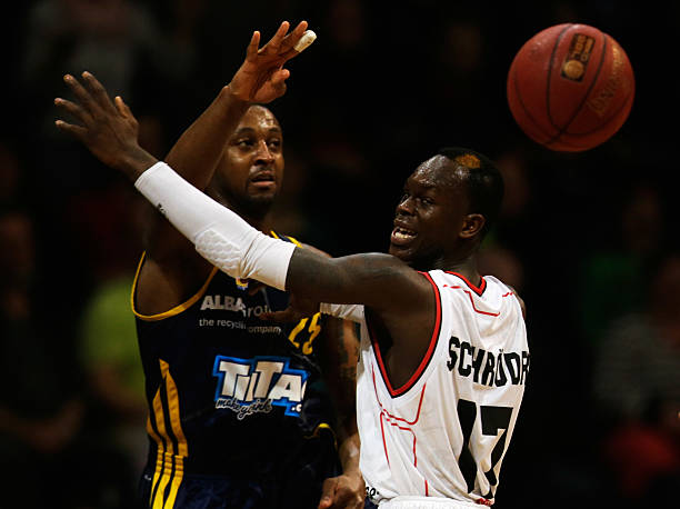 马斯坦托诺 马斯坦托诺