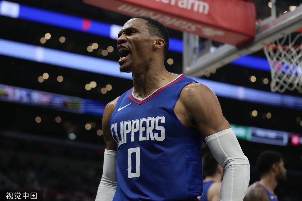 年轻队员的 年轻队员的