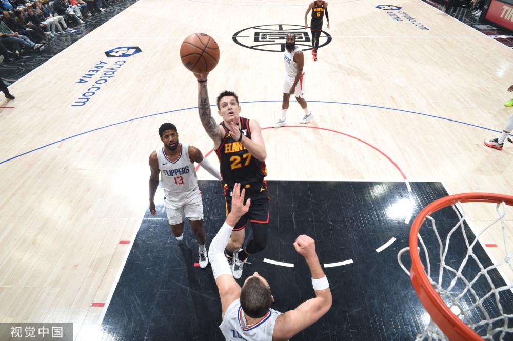 纪律问题上 纪律问题上